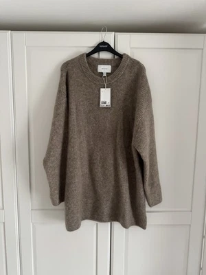 H&M Premium Collection Oversized Mohair-blend Knitwear Jumper SIZE MEDIUM NEW - Image 1 of 4