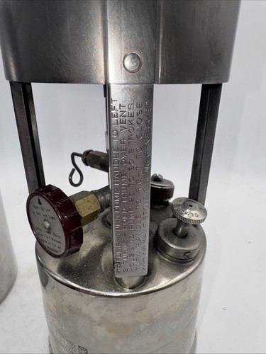 VTG Coleman Camping Stove Model 530 A46 With Case - Picture 4 of 20