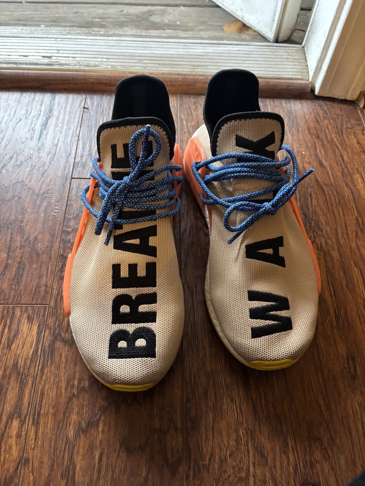 Men's Size 9.0, Pale Nude/orange Blue