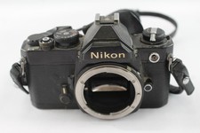 Nikon FM fotocamera reflex pellicola 35mm vintage funzionante solo corpo