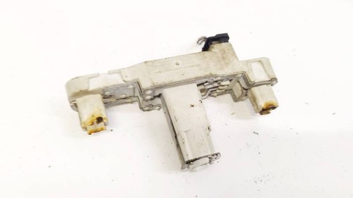 Lampenträger Rücklicht Rückleuchte innen Heckklappe  Volkswag DE2229123-24