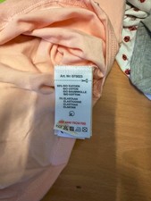 Handmade Baby Strampler weiß mit Rosen | Jersey & Sweat Handmade Baby Strampler weiß mit Rosen | Jersey & Sweat