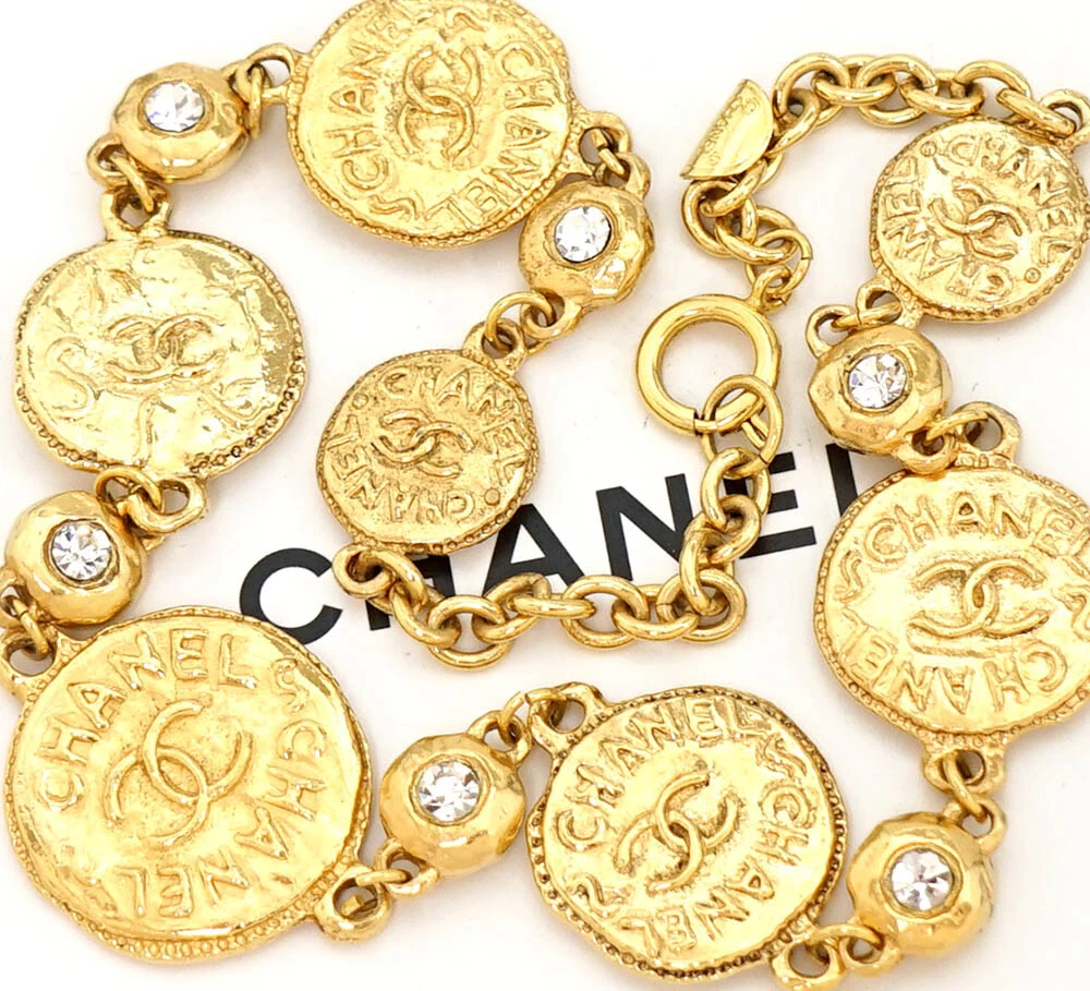 Collana CHANEL CC Loghi Strass Moneta Charm 17" Tono Oro Autentica con Scatola