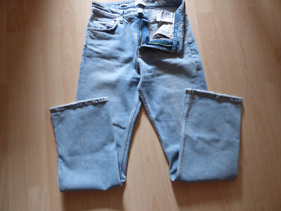 Closed Jeans Used Look Gr. 26/27 in Blau Aktuell