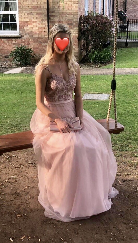 Picture 3 of 12