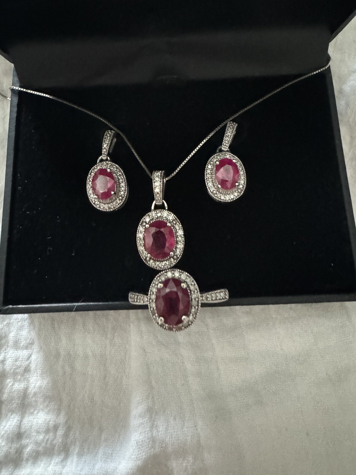 ruby and diamond jewelry - image 1
