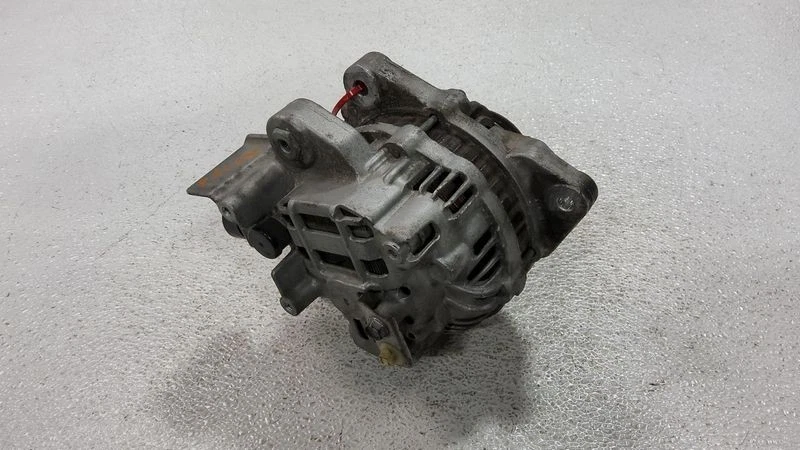 Alternador Honda Civic 2006-2011 OEM Foto 3 de 4