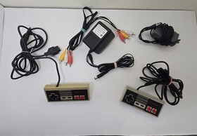 Console Nintendo Entertainment System NES con gioco doppio dribbling TESTATA