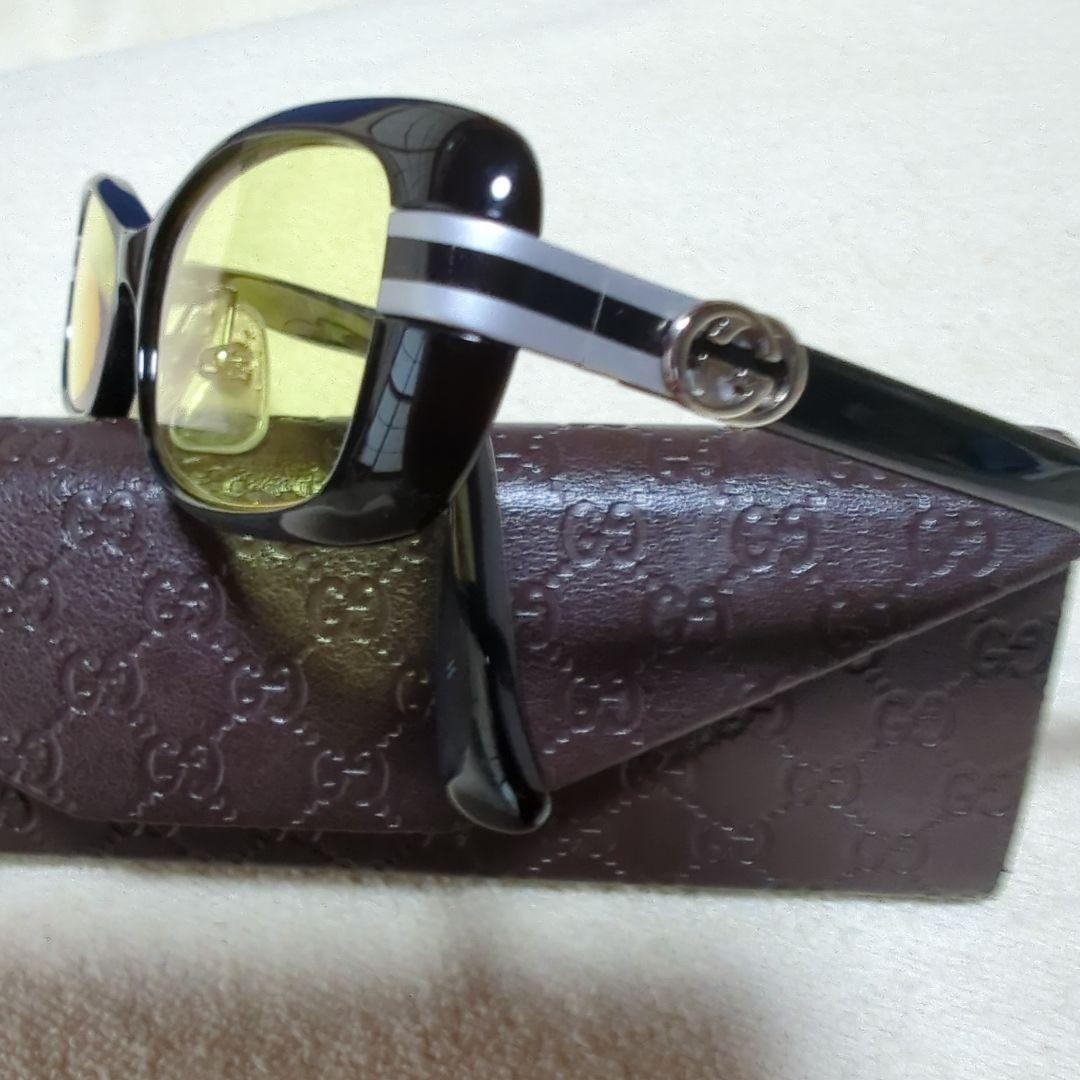 GUCCI Rectangle Sunglasses Black Frame Yellow Tin… - image 4