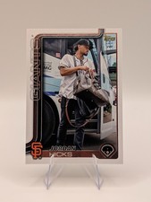 2025 Topps Series 2 Jordan Hicks #520 Golden Mirror Image Variation SSP Giants