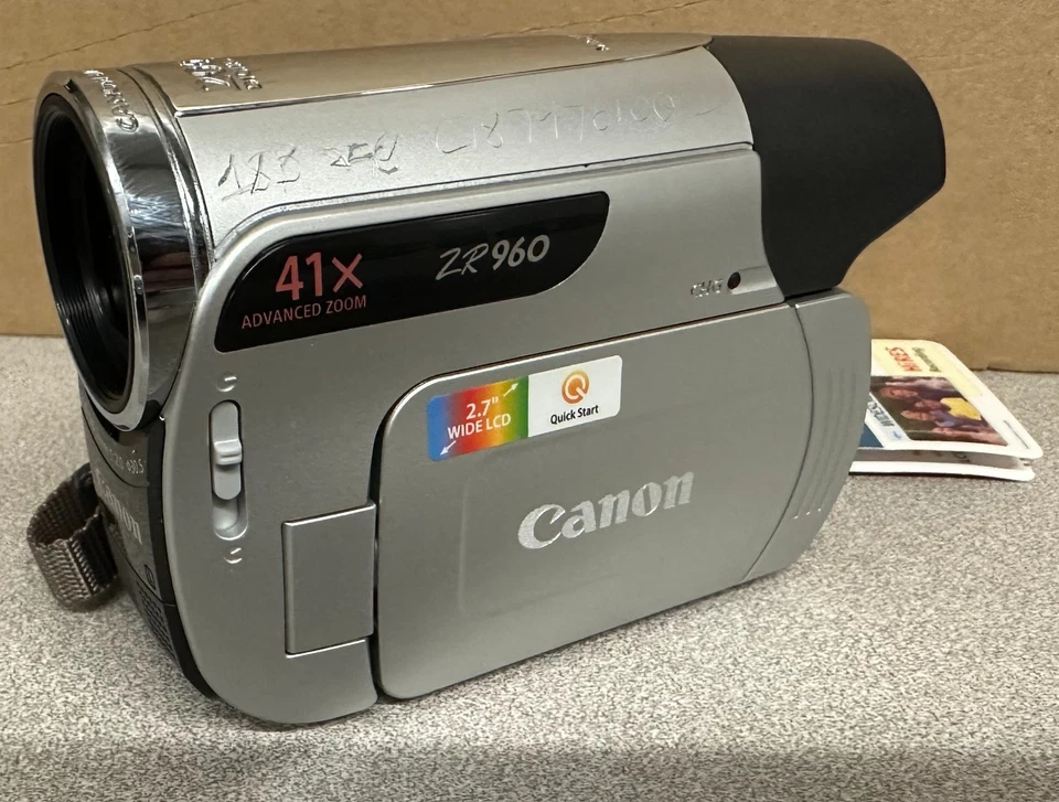 NEW Canon ZR960 Mini DV Camcorder w/ Original Box and Accessories FREE US Ship - Image 3 of 4