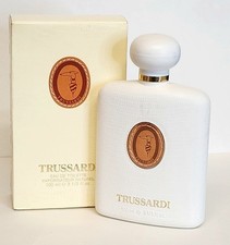 Light Her Trussardi 香水- 一款1997年女用香水