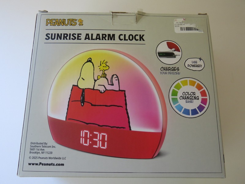 Snoopy Peanuts Sunrise Alarm Clock with LED Light New in Box