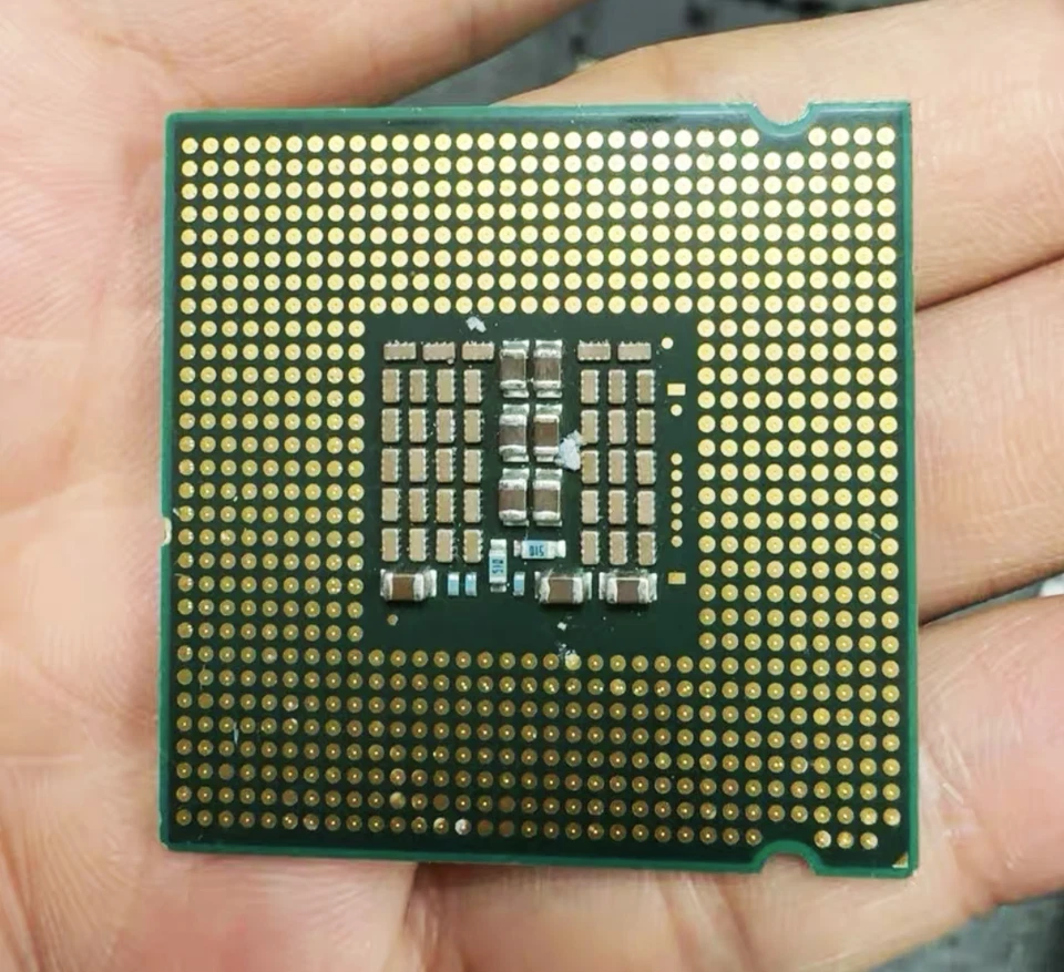 Intel Core 2 Extreme QX9770 SLAWM 3.2 GHz 12M 1600MHz LGA775 Desktop CPU - Image 2 of 4