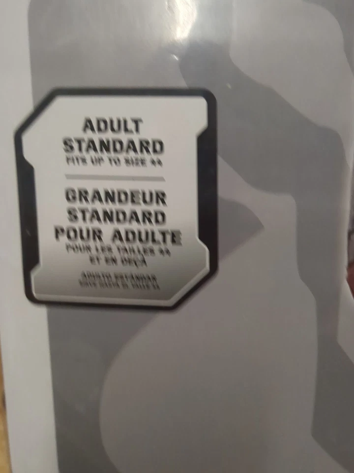 Star Wars Mandalorian Costume With Cape Adult Standard Size MASK NEW - Image 3 of 4