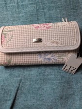 Liz Claiborne Gingham Floral Bone Cream Clutch Wallet Checkbook Holder Flaw