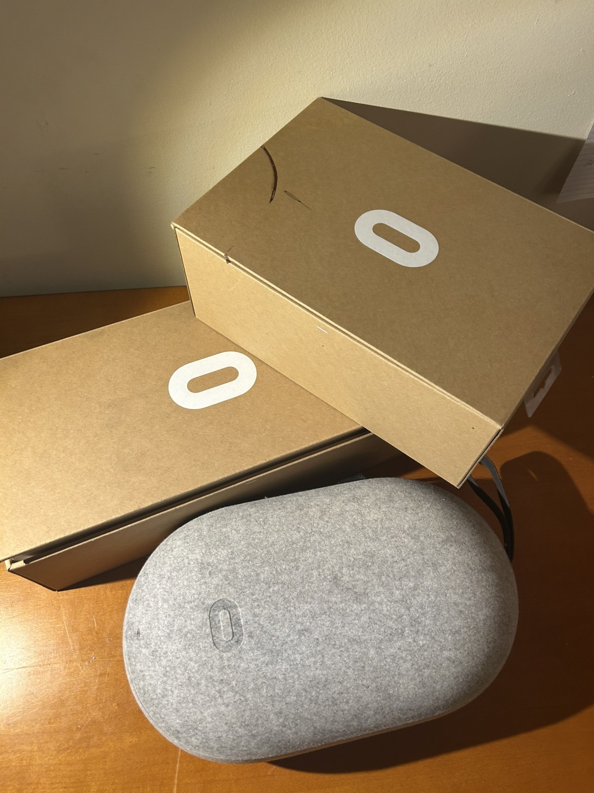 Meta Quest 2 Advanced All in One Virtual Reality Headset 256GB Controllers Case