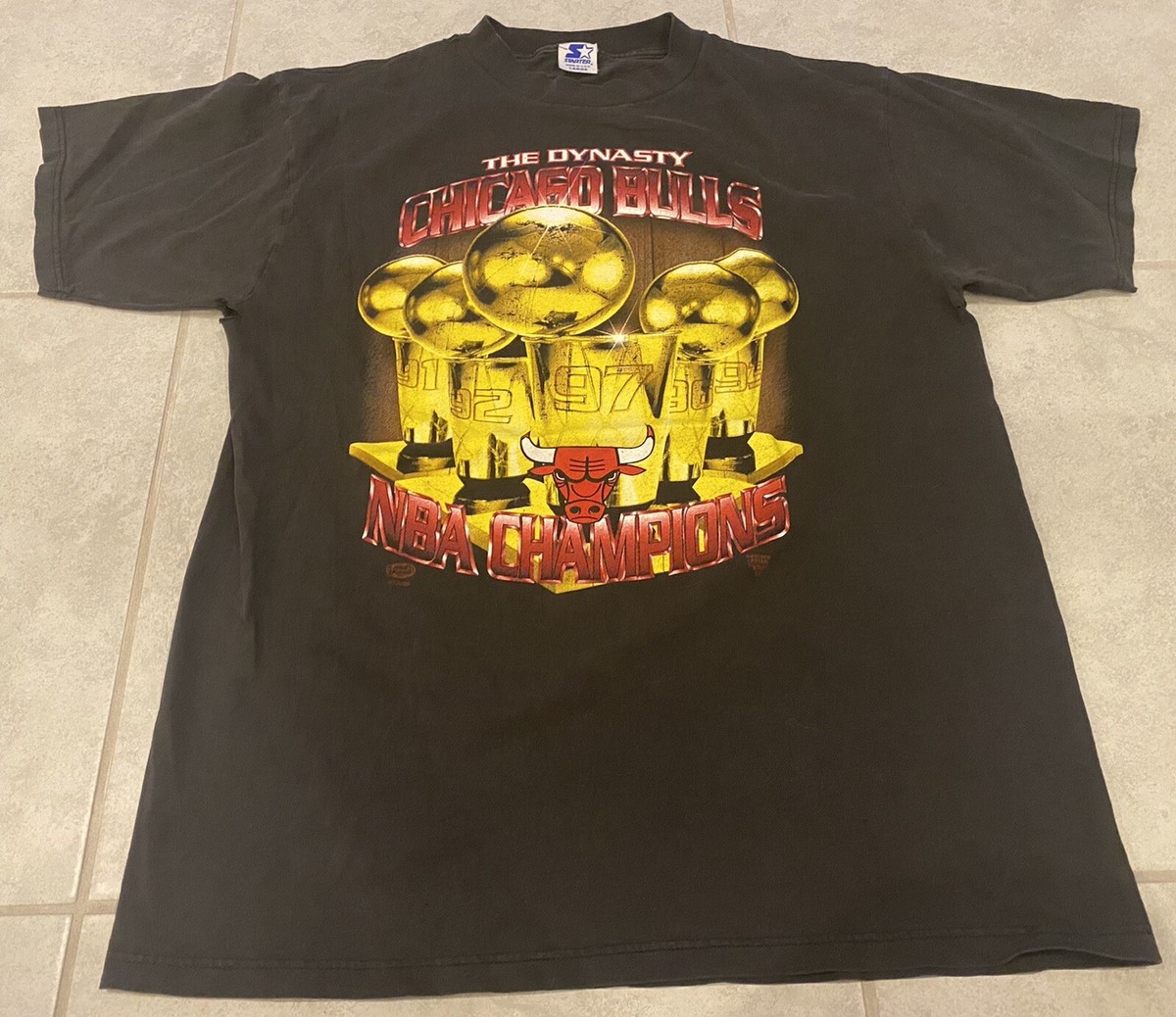 Vintage 90s THE DYNASTY CHICAGO BULLS NBA CHAMPIONS Shirt
