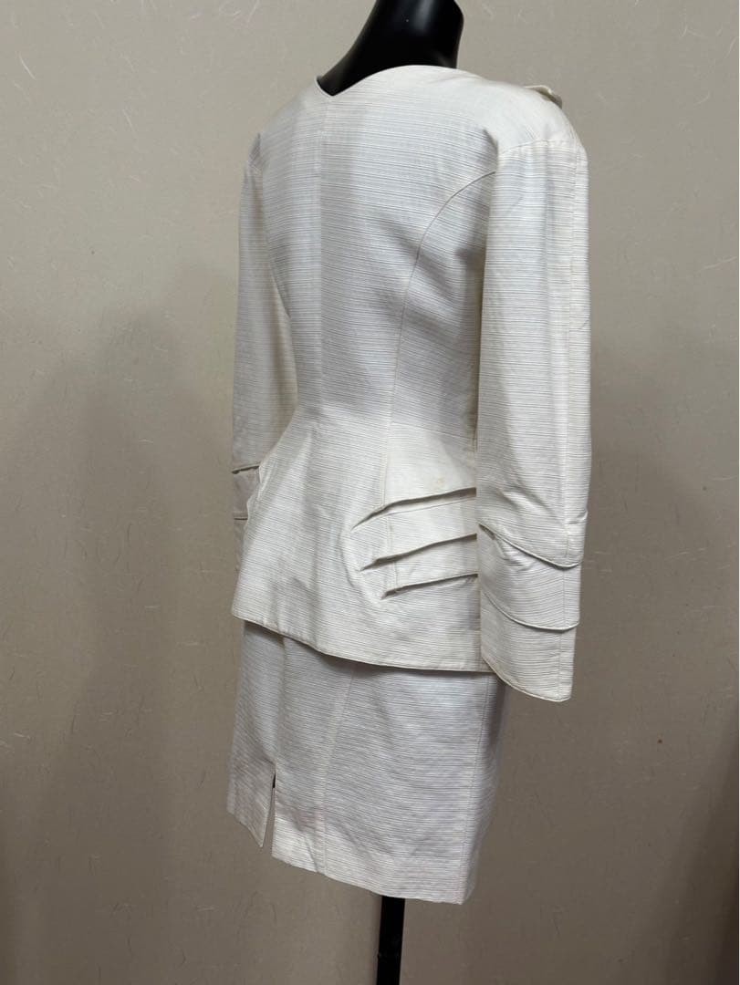 Used Thierry Mugler Jacket Skirt Set Up Women Size 9AR White Color Very Rare image 4