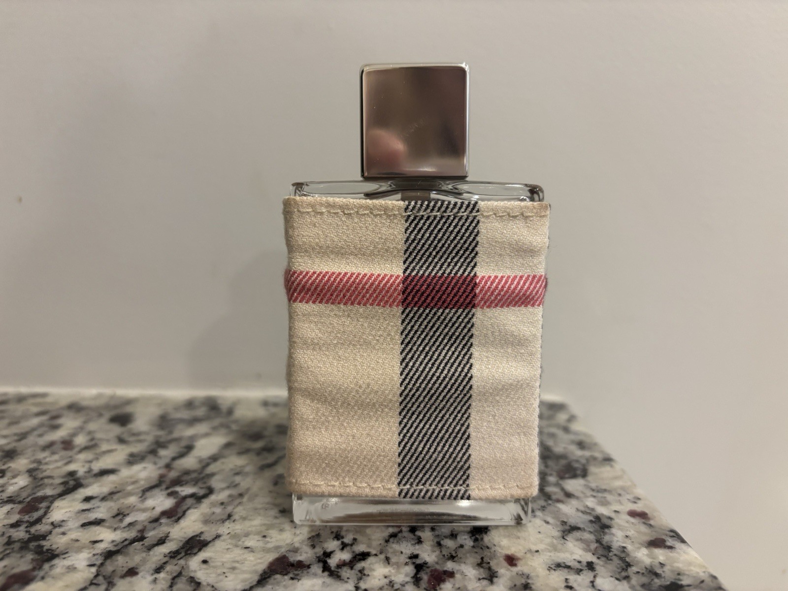 BURBERRY LONDON Women Eau De Parfum Spray 1.6oz 50ml-image