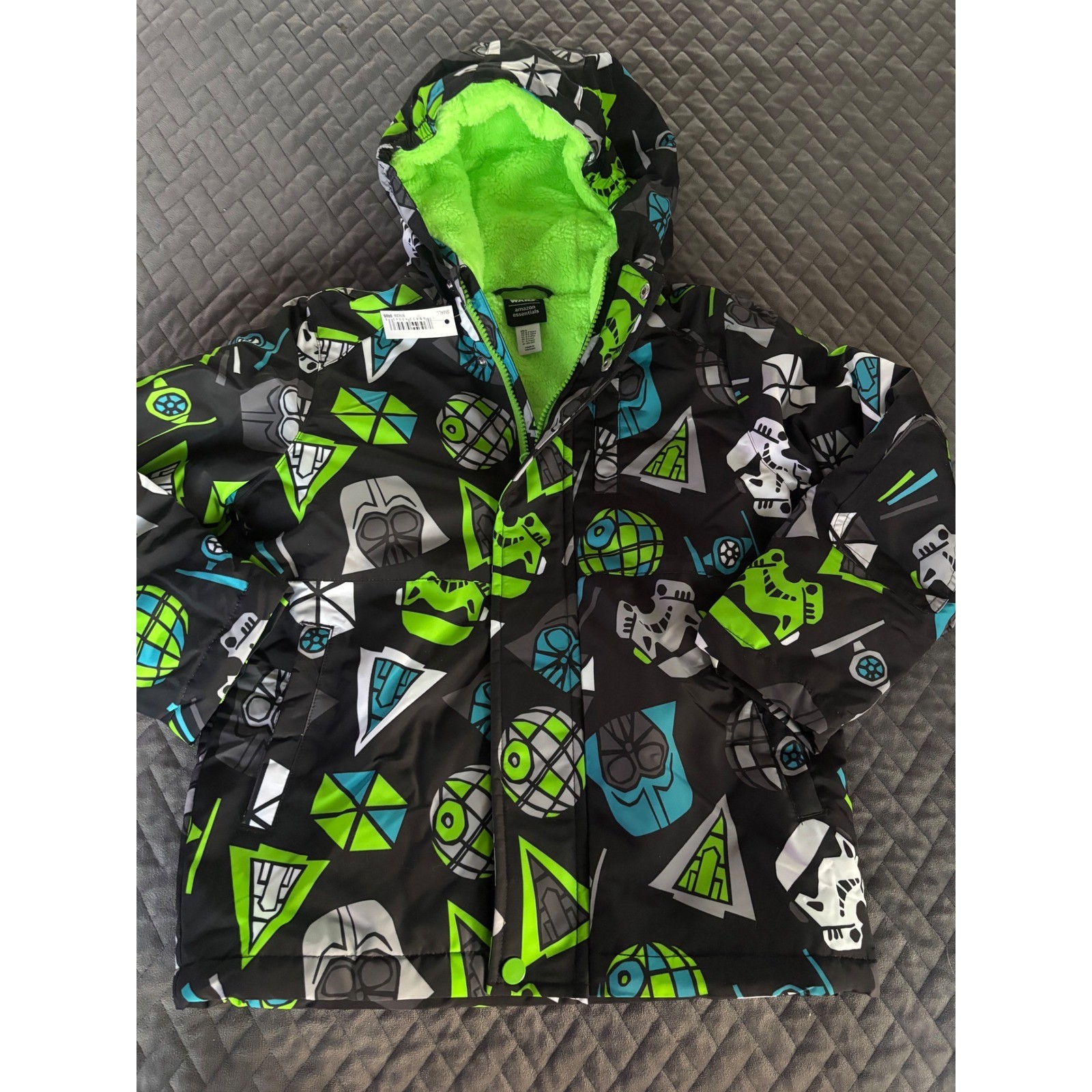 NWT-Amazon Essentials *Star Wars Boys  Hooded Puffer Jacket Black Green S heavy