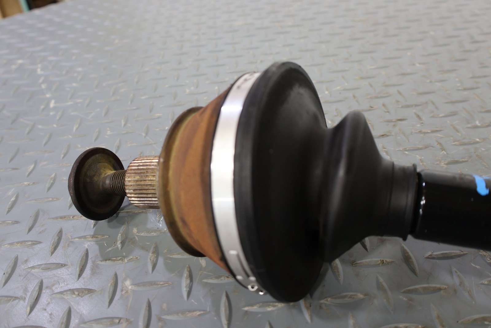 Bentley Continental GT 2006-2010 Rear Right Axle shaft P/N 4E0501203A