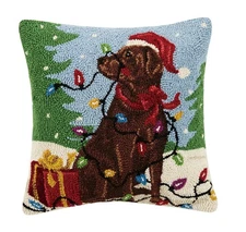 Peking Handicraft Chocolate Labrador Holiday Hook Pillow, 16", Wool & Cotton