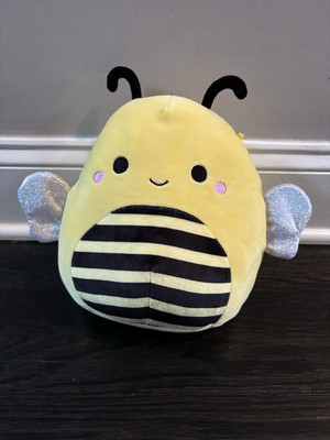 Squishmallows Sunny the Bumble Bee 9 inch Stuffed Toy