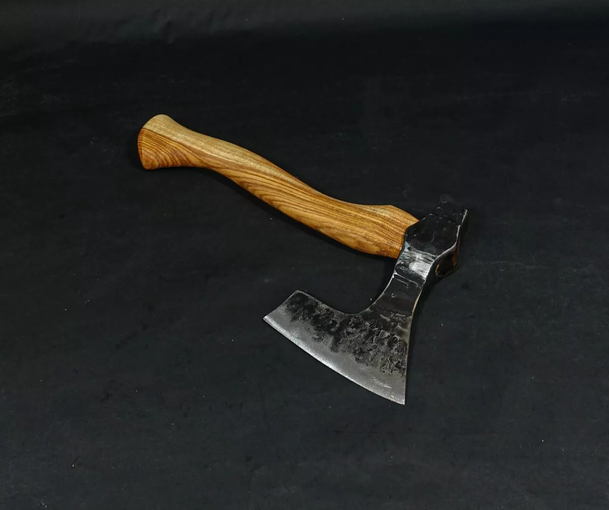 Hewing axe 2024