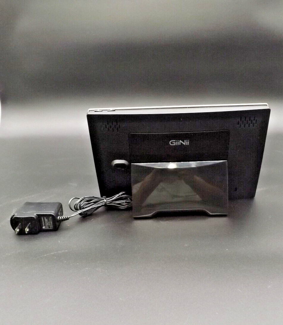 Digital Picture Frame GiiNii GN801W 8" SD SDHC MMC MS xD MMC+ MS DUO