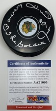 2017-18 Fanatics Under Wraps NHL Series 1 Autographed Hockey Puck 9