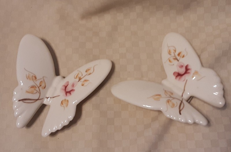 Pair of Handpainted Butterflies w/Pink Roses, Lasting Products Inc USA