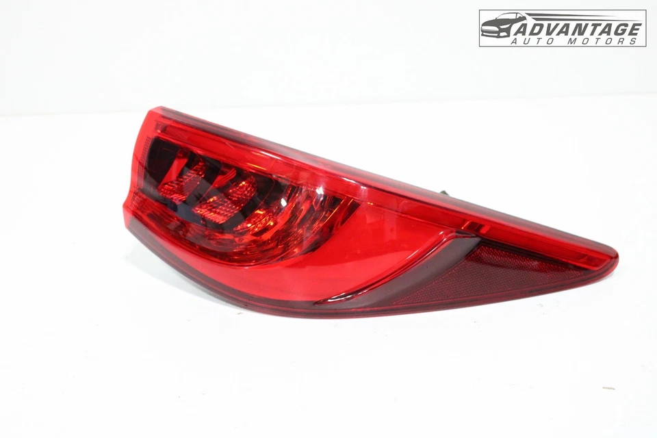 2017-2019 INFINITI QX30 LUZ TRASERA EXTERIOR DERECHA LUZ TRASERA LÁMPARA OEM Foto 3 de 4