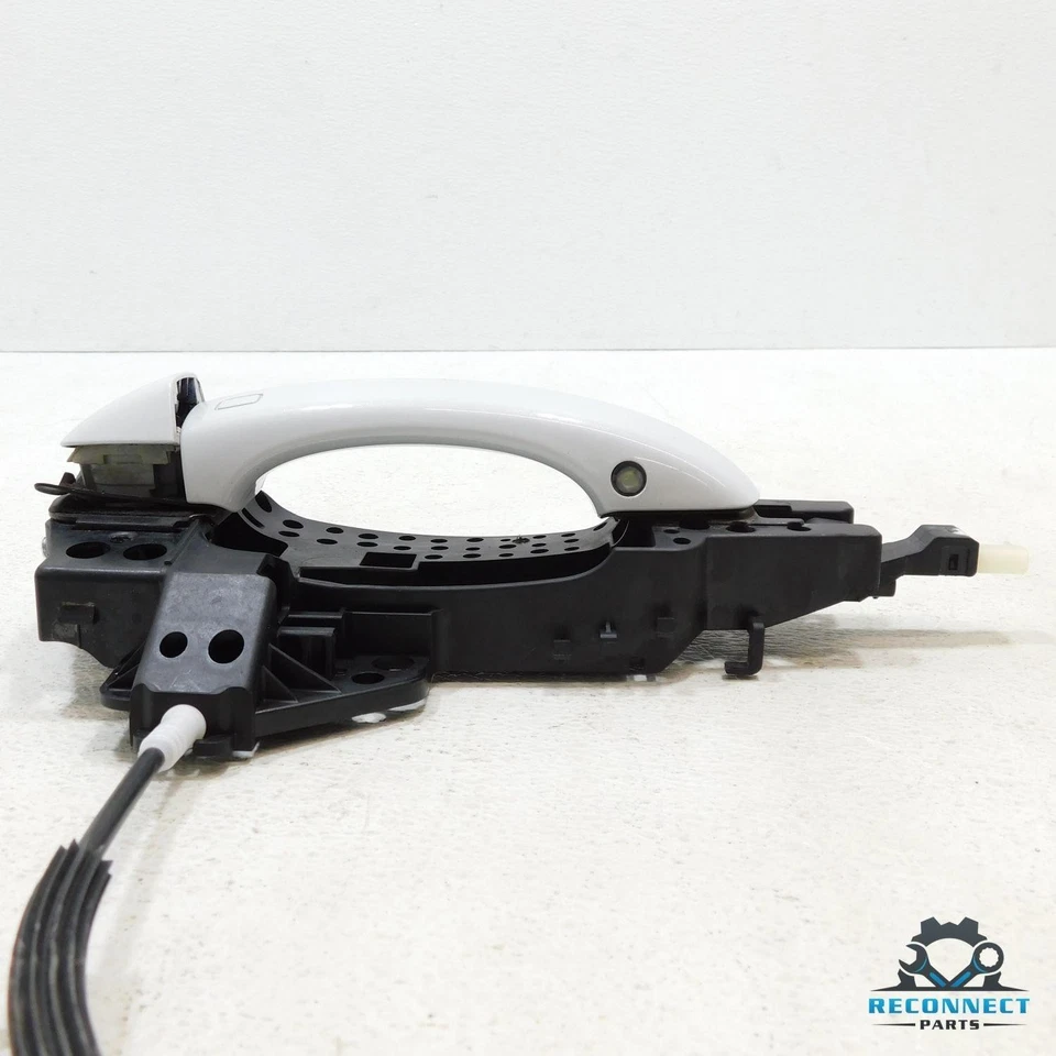 Manija de puerta exterior del lado del pasajero delantero o trasero derecho 12-18 Audi A6 S6 C7 OEM Foto 2 de 4