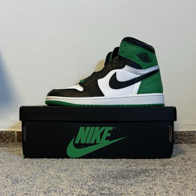 Nike Air Jordan 1 Retro High OG  Lucky Green  US 9 / UK 8 / EU 42.5