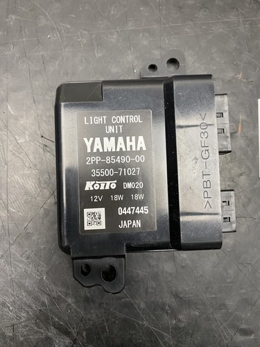 Yamaha YZF R1 M RN32 RN49 Rn65 RJ27 R6 Steuergerät Modul Regler Scheinwerfer LED