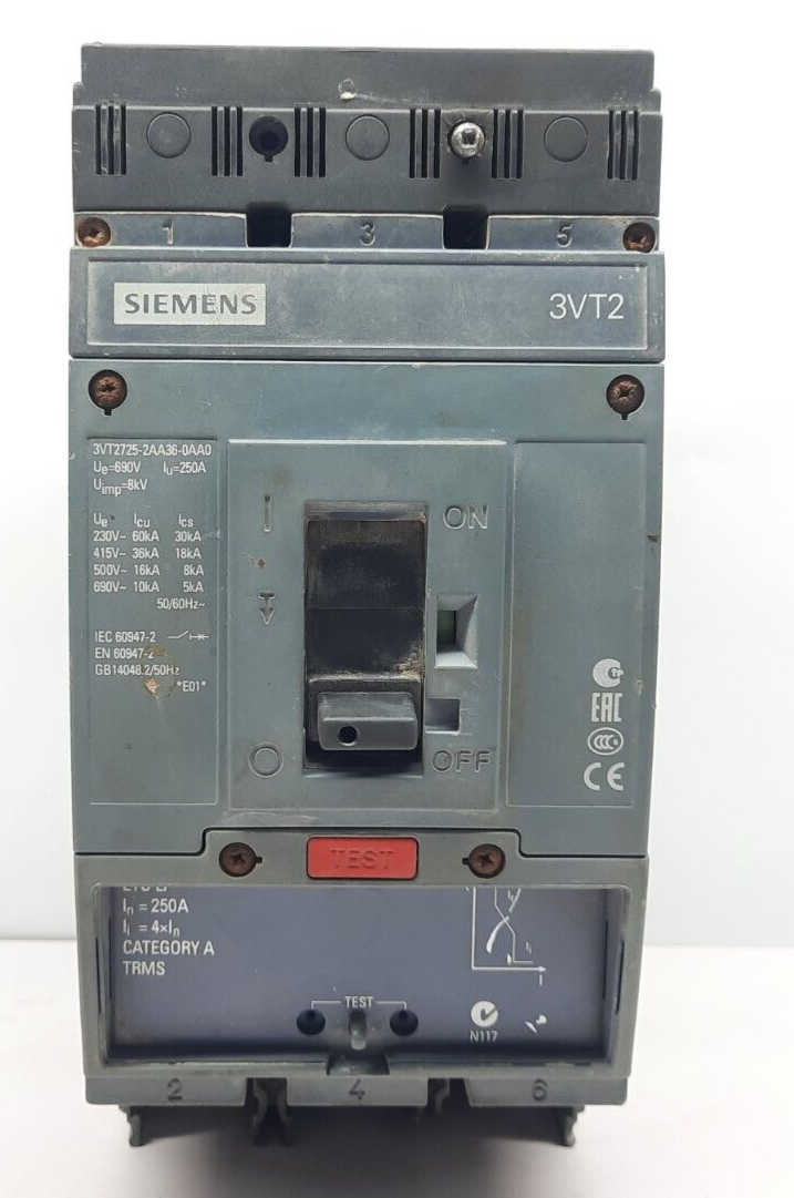 SIEMENS 3VT2 250 AMPS 3 POLE CIRCUIT BREAKER 3VT275-2AA36-0AA0
