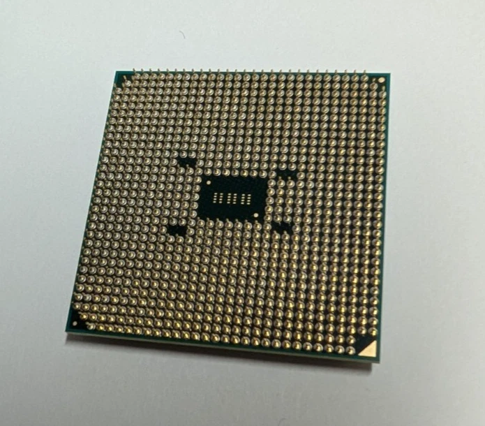 AMD A6-3600 Series A6-3650 AD3650WNZ43GX CPU Quad-Core 2.7 GHz 4M Processor - Image 2 of 2