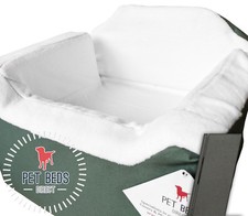 Car Seat for Dogs & Pets Travel Basket / Safety Harness Car Seat in Medium Green