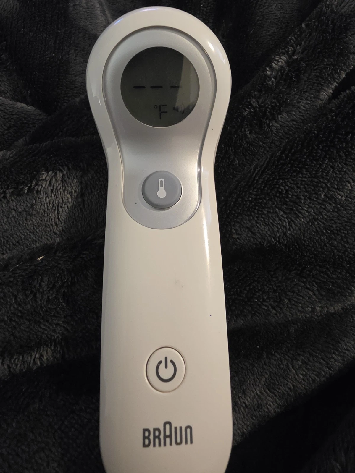 Braun No Touch Forehead Digital Thermometer NTF3000 IN STOCK AND READY TO SHIP
Opens in a new window
