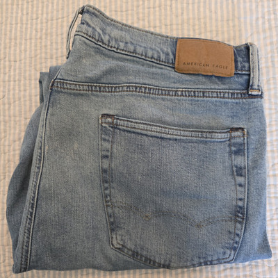 American Eagle Easyflex Straight Fit Light Wash Blue Stretch Denim Jeans