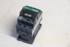 Occasion : Contacteur de puissance SCHNEIDER ELECTRIC LC1D18FE7 Bobine 115Vac