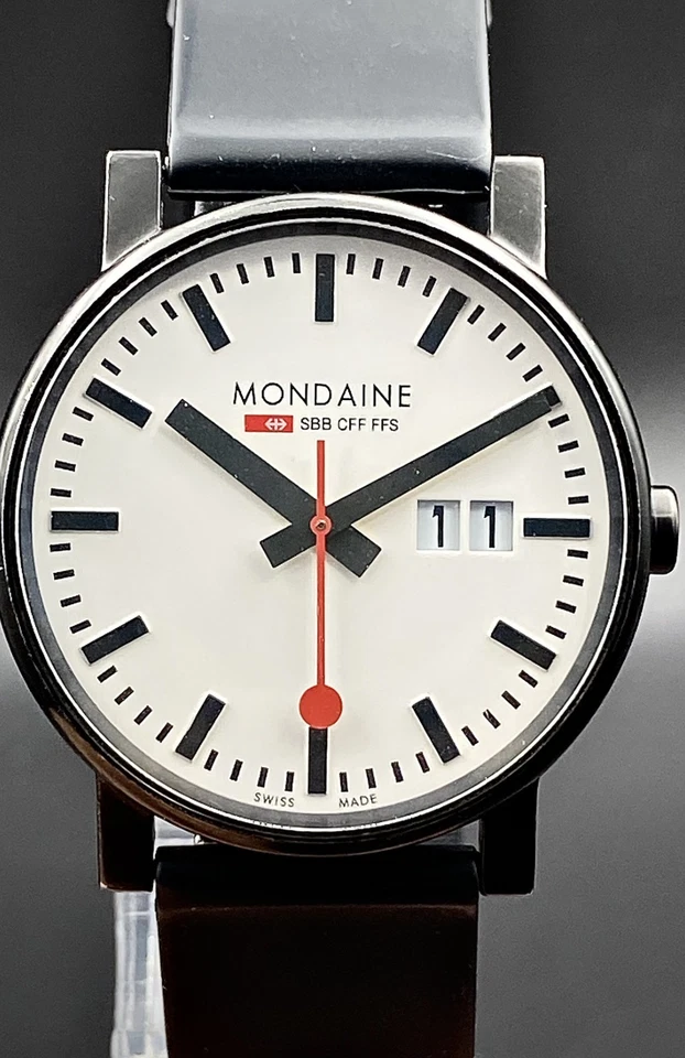 🇨🇭 MONDAINE 30303 EVO 2 Big Date 40 mm Swiss Railways Man Watch For Men - image 4 of 4