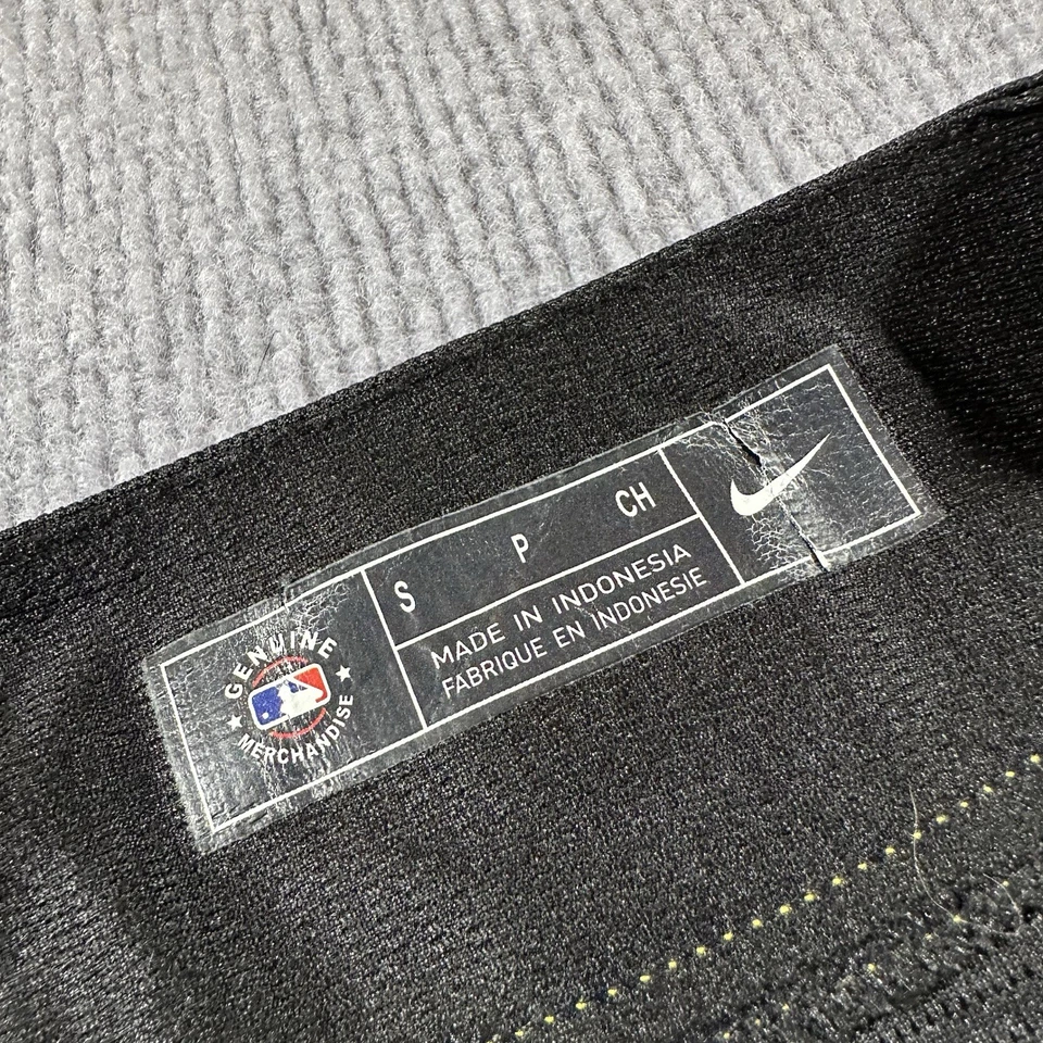 Nike Houston Astros Jose Altuve #27 Youth Small Black Gold Baseball Jersey MLB - Image 3 of 4