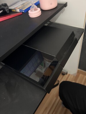 Sony PlayStation 4 500GB Spielkonsole - Schwarz (CUH-1004A)