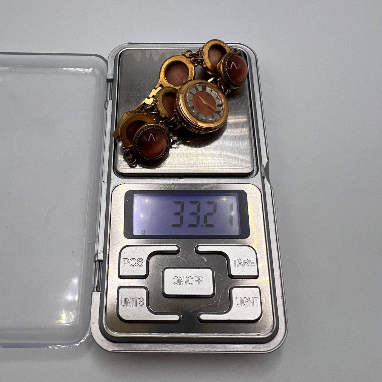 Vintage USSR Chaika Women’s Gold Plated Wrist Watch Cat’s Eye Stones Working 33g