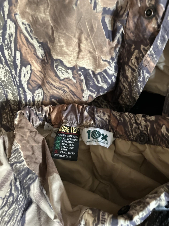 Gor-Tex Rain Suit - Image 2 of 4