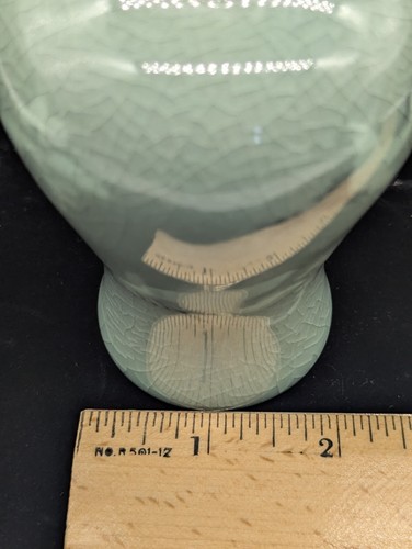 Oriental Crackled Celadon Glazed Cranes In Flight Bud Vase 4.75" Signed - Picture 8 of 8