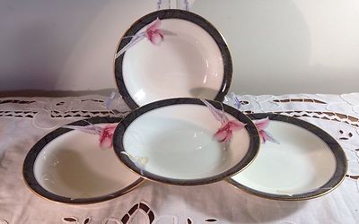 Mikasa Cosmo Pattern CAE02 Berry/Dessert Bowls 5 3/4'' Set of 4 EUC