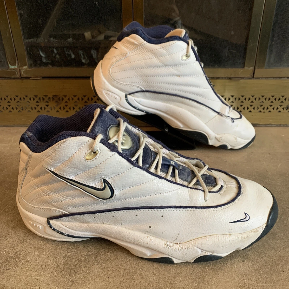 Nike basketball shoes old school cheap